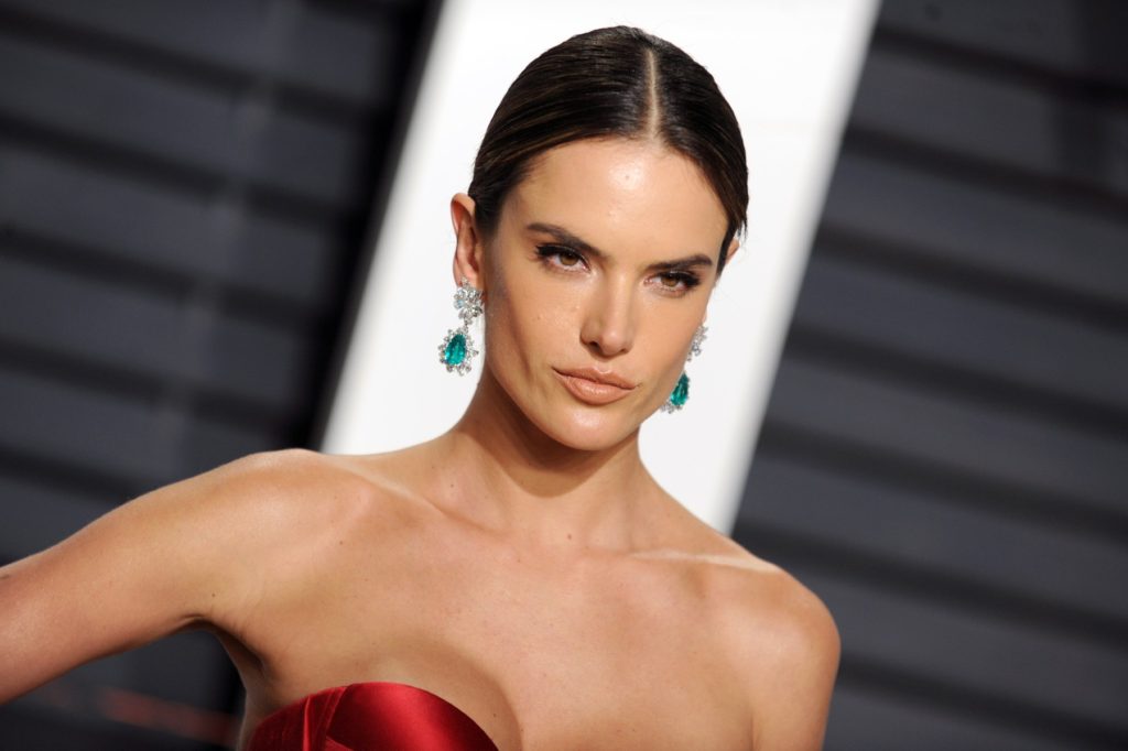 Alessandra Ambrosio at the Vanity Fair party, 89th Annual Academy Awards, Los Angeles, USA. 26.02.2017, Image: 322820470, License: Rights-managed, Restrictions: WORLD RIGHTS- Fee Payable Upon Reproduction - For queries contact Photoshot - sales@avalon.red London: +44 (0) 20 7421 6000 Los Angeles: +1 (310) 822 0419 Berlin: +49 (0) 30 76 212 251, Model Release: no, Credit line: Profimedia, Uppa entertainment