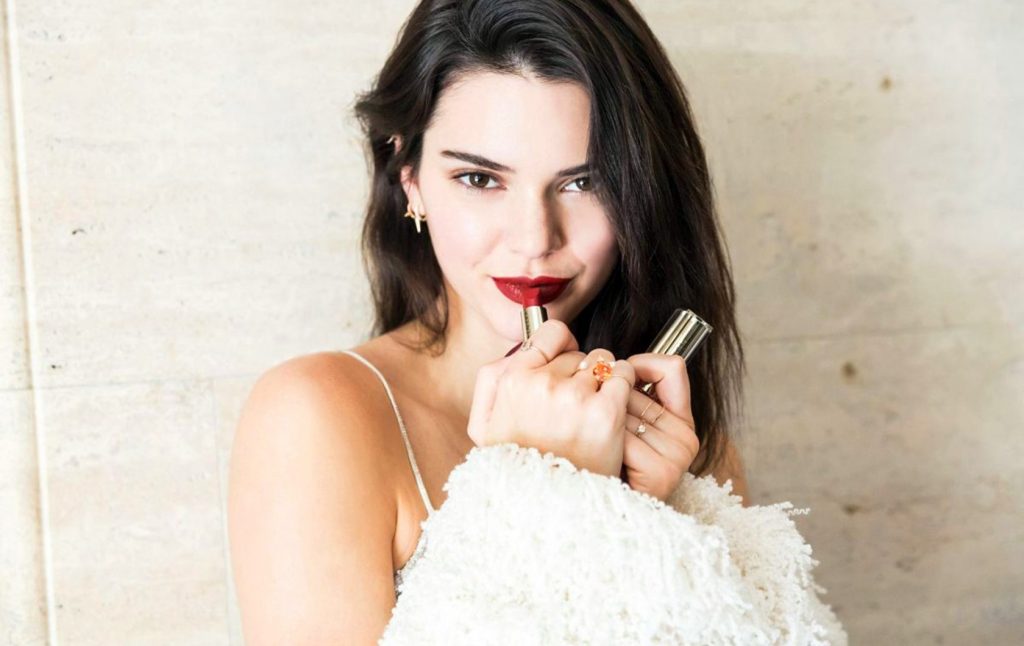 American fashion model and singer Kendall Jenner in the print ad of Estee Lauder Pure Color Lipstick Summer 2017 advertising campaign., Image: 329519110, License: Rights-managed, Restrictions: EDITORIAL USE ONLY, Model Release: no, Credit line: Profimedia, Balawa Pics