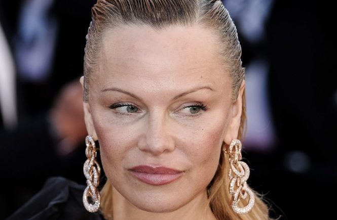 Pamela Anderson at 120 BATTEMENTS PAR MINUTE Premiere during the 70th Cannes Film Festival at the Palais des Festivals. Cannes, France - Saturday May 20, 2017., Image: 333007333, License: Rights-managed, Restrictions: WORLD RIGHTS- Fee Payable Upon Reproduction - For queries contact Avalon.red - sales@avalon.red London: +44 (0) 20 7421 6000 Los Angeles: +1 (310) 822 0419 Berlin: +49 (0) 30 76 212 251, Model Release: no, Credit line: Profimedia, Uppa entertainment
