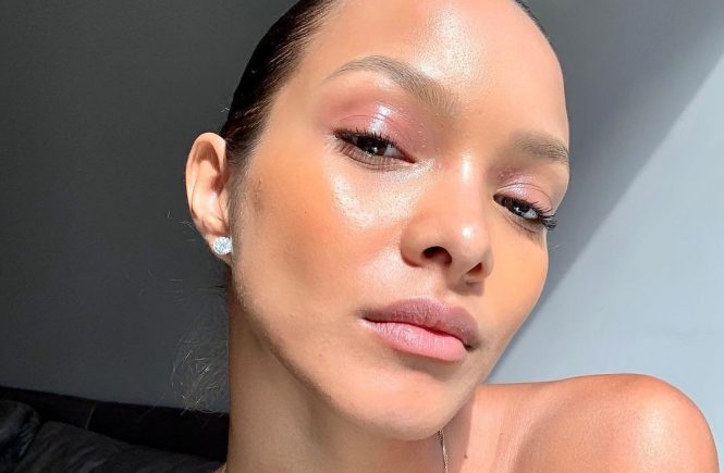 Lais Ribeiro has posted a photo on Instagram with the following remarks: Instagram, 2019-05-06 11:05:24. Photo supplied by insight media. Service fee applies. NICHT ZUR VERÃFFENTLICHUNG IN BÃCHERN UND BILDBÃNDEN! EDITORIAL USE ONLY! / MAY NOT BE PUBLISHED IN BOOKS AND ILLUSTRATED BOOKS! Please note: Fees charged by the agency are for the agencyâs services only, and do not, nor are they intended to, convey to the user any ownership of Copyright or License in the material. The agency does not claim any ownership including but not limited to Copyright or License in the attached material. By publishing this material you expressly agree to indemnify and to hold the agency and its directors, shareholders and employees harmless from any loss, claims, damages, demands, expenses (including legal fees), or any causes of action or allegation against the agency arising out of or connected in any way with publication of the material., Image: 431169049, License: Rights-managed, Restrictions: NICHT ZUR VERÃFFENTLICHUNG IN BÃCHERN UND BILDBÃNDEN! Please note additional conditions in the caption, Model Release: no, Credit line: Profimedia, Insight Media