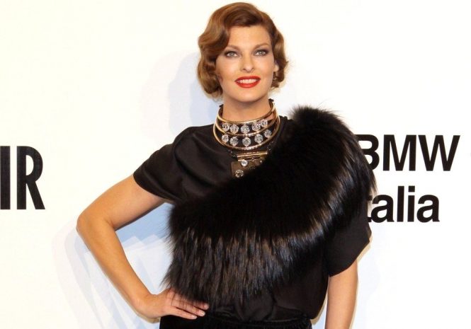 Linda Evangelista attending the amfAR Milano 2009 Gala on 28th of september 2009. The amfAR convention Main event on the 28th of September was the TOP event of the VIP's in favour to the Aids Foundation amfAR during the Milano fashion week. Main Sponsor for 12 years is Dr. Hermann_Buehlbecker owner of the LAMBERTZ group together with Liz_Taylor and Sharon_Stone. The highlight at the Cocktail party was the presentation of the Lambertz calendar witch was shooted in Milano. The feedback and vibrancy was from all attendend celebrities was sensationel. The sweet Lambertz goodies during the party had there own success! Only a few of the celebrities were able to get one of the wonderful calendars. The guestlist was as predicted high class. Janet_Jackson, Linda_Evangelista, Dita_von_Teese, Ruppert_Everett as well as the owner of the Fashion labels of Armani, Missoni, and Versace. At the table of Dr. Hermann_Buehlbecker were placed this year Celebrities like Top-Model Sara_Nuru, Lothar_Mathaeus and wife Liliana and pop group No_Angels. amfAR was founded in 1985 from Aids scientist's and supported by many celebrities. From the Start of fighting against Aids the biggest US Charity organisation accumulated more then 100 million US Dollar and helped over 2000 research and science utilities., Image: 38893811, License: Rights-managed, Restrictions: , Model Release: no, Credit line: Profimedia, Face To Face A