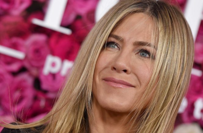 "Mother's Day" World Premiere. TCL Chinese Theatre, Hollywood, CA. Pictured: Jennifer Aniston. EVENT April 13, 2016 Job: 160413A1, Image: 281476255, License: Rights-managed, Restrictions: 000, Model Release: no, Credit line: Profimedia, Bauer Griffin