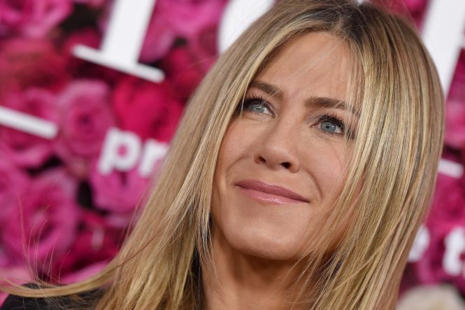 "Mother's Day" World Premiere. TCL Chinese Theatre, Hollywood, CA. Pictured: Jennifer Aniston. EVENT April 13, 2016 Job: 160413A1, Image: 281476255, License: Rights-managed, Restrictions: 000, Model Release: no, Credit line: Profimedia, Bauer Griffin