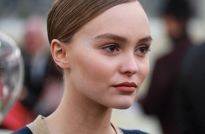 Lily-Rose Depp during the Chanel Haute Couture Spring Summer 2017 show as part of Paris Fashion Week on January 24, 2017 in Paris, France. //VULAURENT_152045/Credit:LAURENT VU/SIPA/1701241532, Image: 312887181, License: Rights-managed, Restrictions: , Model Release: no, Credit line: Profimedia, TEMP Sipa Press