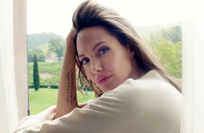 Angelina Jolie in clip stills of 'Notes of a Woman', the promotional film for Guerlain's new fragrance 'MonGuerlain'. Guerlain Parfumeur, the French beauty brand since 1828, has announced that Angelina Jolie is the icon of its new fragrance for women, 'MonGuerlain'. The actress has announced she will donate her incomes from the campaign to several charities., Image: 322876020, License: Rights-managed, Restrictions: EDITORIAL USE ONLY, Model Release: no, Credit line: Profimedia, Balawa Pics