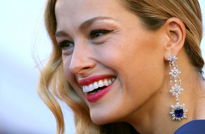 Petra Nemcova on the red carpet for the screening of the movie '120 beats per minute' ('120 battements par minute' ) on May 20th 2017, during the 70th Cannes Film Festival.//HAEDRICHJM_237JMH/Credit:Jean-Marc Haedrich/SIPA/1705211142, Image: 333041660, License: Rights-managed, Restrictions: , Model Release: no, Credit line: Jean-Marc Haedrich / Sipa Press / Profimedia