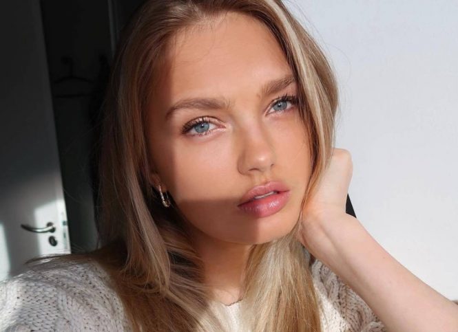 Romee Strijd (romeestrijd / 01.03.2019): Thinking of what our next Youtube video should be Missed you guys!", Image: 416718421, License: Rights-managed, Restrictions: , Model Release: no, Credit line: Profimedia, Face To Face A