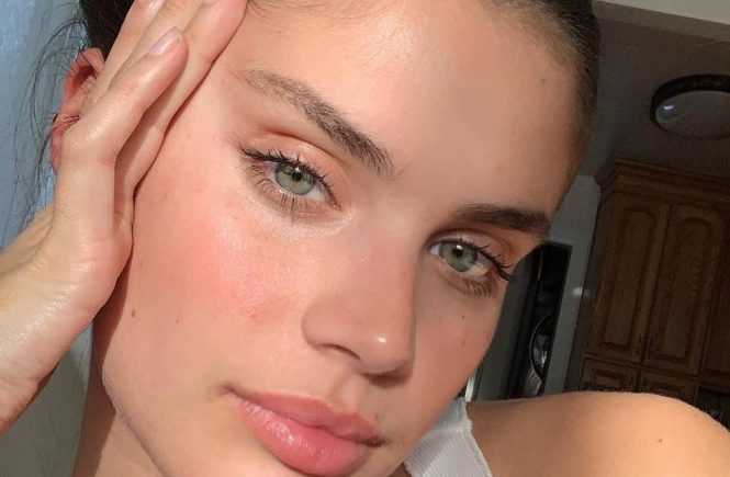 Sara Sampaio has posted a photo on Instagram with the following remarks: Instagram, 2019-04-09 11:32:48. Photo supplied by insight media. Service fee applies. NICHT ZUR VERÃFFENTLICHUNG IN BÃCHERN UND BILDBÃNDEN! EDITORIAL USE ONLY! / MAY NOT BE PUBLISHED IN BOOKS AND ILLUSTRATED BOOKS! Please note: Fees charged by the agency are for the agencyâs services only, and do not, nor are they intended to, convey to the user any ownership of Copyright or License in the material. The agency does not claim any ownership including but not limited to Copyright or License in the attached material. By publishing this material you expressly agree to indemnify and to hold the agency and its directors, shareholders and employees harmless from any loss, claims, damages, demands, expenses (including legal fees), or any causes of action or allegation against the agency arising out of or connected in any way with publication of the material., Image: 425300597, License: Rights-managed, Restrictions: NICHT ZUR VERÃFFENTLICHUNG IN BÃCHERN UND BILDBÃNDEN! Please note additional conditions in the caption, Model Release: no, Credit line: Profimedia, Insight Media