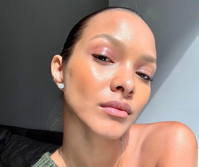 Lais Ribeiro has posted a photo on Instagram with the following remarks: Instagram, 2019-05-06 11:05:24. Photo supplied by insight media. Service fee applies. NICHT ZUR VERÃFFENTLICHUNG IN BÃCHERN UND BILDBÃNDEN! EDITORIAL USE ONLY! / MAY NOT BE PUBLISHED IN BOOKS AND ILLUSTRATED BOOKS! Please note: Fees charged by the agency are for the agencyâs services only, and do not, nor are they intended to, convey to the user any ownership of Copyright or License in the material. The agency does not claim any ownership including but not limited to Copyright or License in the attached material. By publishing this material you expressly agree to indemnify and to hold the agency and its directors, shareholders and employees harmless from any loss, claims, damages, demands, expenses (including legal fees), or any causes of action or allegation against the agency arising out of or connected in any way with publication of the material., Image: 431169049, License: Rights-managed, Restrictions: NICHT ZUR VERÃFFENTLICHUNG IN BÃCHERN UND BILDBÃNDEN! Please note additional conditions in the caption, Model Release: no, Credit line: Profimedia, Insight Media