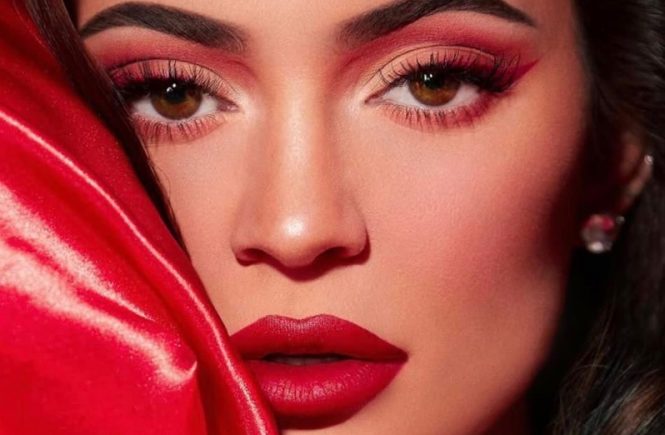 Non Exclusive: ***NO MAIL ONLINE UNLESS AGREED*** Christmas is just around the corner, and getting into the festive spirit, Kylie Cosmetics launches its Holiday 2019 campaign. Beauty mogul Kylie Jenner (who recently sold a $600 million stake in her company) turns up the heat in images captured by Greg Swales. A holiday collection includes the Dear Santa eyeshadow palette, Team Santa matte lipstick and shimmer eye glaze. Look out for the holiday collection on November 19th. Ariel Tejada works on her flawless makeup with glamorous waves by hair stylist Cesar DeLeon Ramirez. ------- DISCLAIMER: BEEM does not claim any Copyright or License in the attached material. Any downloading fees charged by BEEM are for BEEM's services only, and do not, nor are they intented to, convey to the user any Copyright or License in the material. By publshing this material, the user expressly agrees to indemnify and to hold BEEM harmless from any claims, demands, or causes of action arising out of or connected in any way with user's publication of the material., Image: 483682951, License: Rights-managed, Restrictions: MANDATORY CREDIT OR DOUBLE FEE WILL BE CHARGED - **Strictly no use in repeat online galleries without payment**, Model Release: no, Credit line: Greg Swales / BEEM / Beem / Profimedia