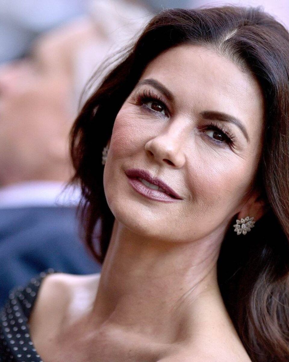 Uklanja višak kože i podiže kapke: Hit tretman izvodi se bez šavova i vremena oporavka