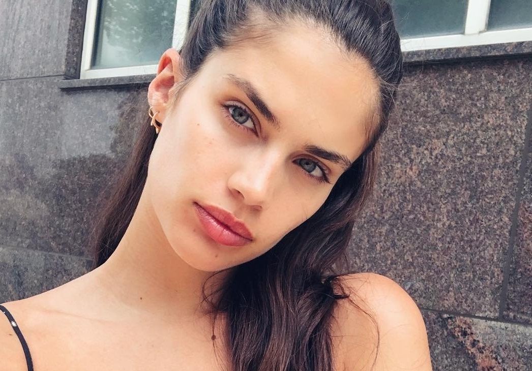 Sara Sampaio has posted a photo on Instagram with the following remarks: ???????? Twitter, 2018-07-02 10:56:37. Photo supplied by insight media. Service fee applies. NICHT ZUR VERÃFFENTLICHUNG IN BÃCHERN UND BILDBÃNDEN! EDITORIAL USE ONLY! / MAY NOT BE PUBLISHED IN BOOKS AND ILLUSTRATED BOOKS! Please note: Fees charged by the agency are for the agencyâs services only, and do not, nor are they intended to, convey to the user any ownership of Copyright or License in the material. The agency does not claim any ownership including but not limited to Copyright or License in the attached material. By publishing this material you expressly agree to indemnify and to hold the agency and its directors, shareholders and employees harmless from any loss, claims, damages, demands, expenses (including legal fees), or any causes of action or allegation against the agency arising out of or connected in any way with publication of the material., Image: 376633252, License: Rights-managed, Restrictions: NICHT ZUR VERÃFFENTLICHUNG IN BÃCHERN UND BILDBÃNDEN! Please note additional conditions in the caption, Model Release: no, Credit line: Profimedia, Insight Media