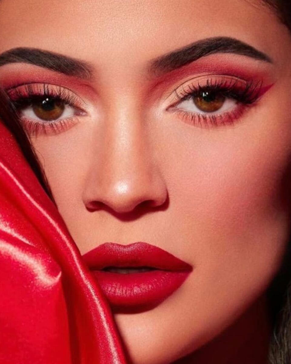 Hrvatice žele usne poput Severine i Kylie Jenner, a na operaciju najčešće odlaze – prije Božića