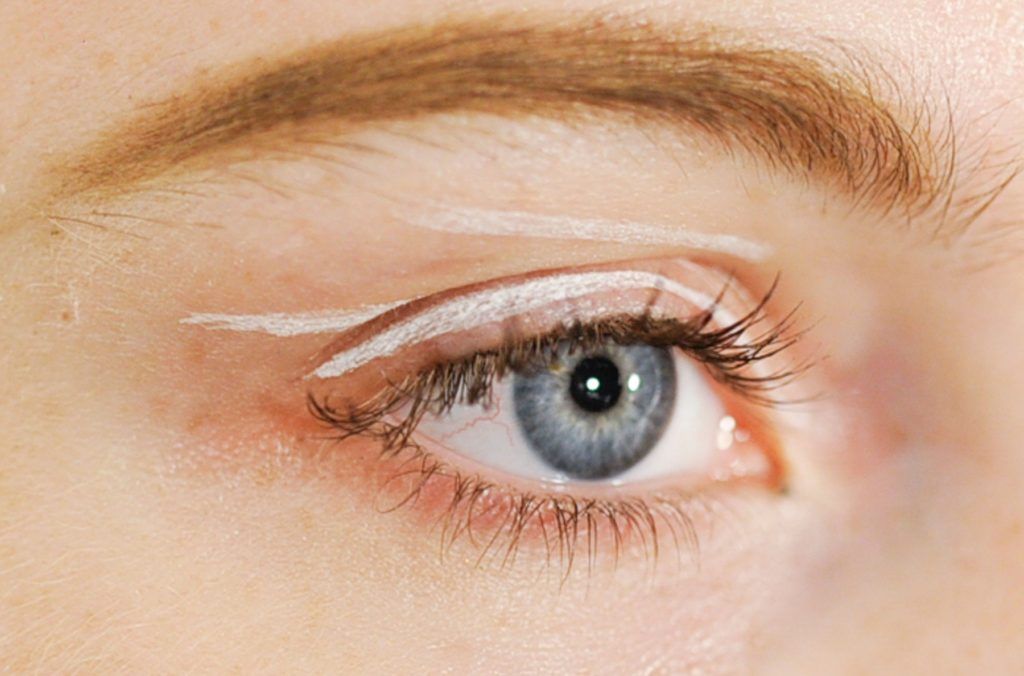 Sept. 13, 2015 - New York, USA - Public School..MODEL ON BACKSTAGE BEAUTY, WOMAN, NEW YORK FASHION WEEK 2016 WOMEN READY TO WEAR FOR SPRING SUMMER, PRET A PORTER, FR�œHLING FRUEHLING SOMMER.NYPAPSS16, Image: 261234504, License: Rights-managed, Restrictions: * Austria Rights Out *, Model Release: no, Credit line: Profimedia, Zuma Press - Archives