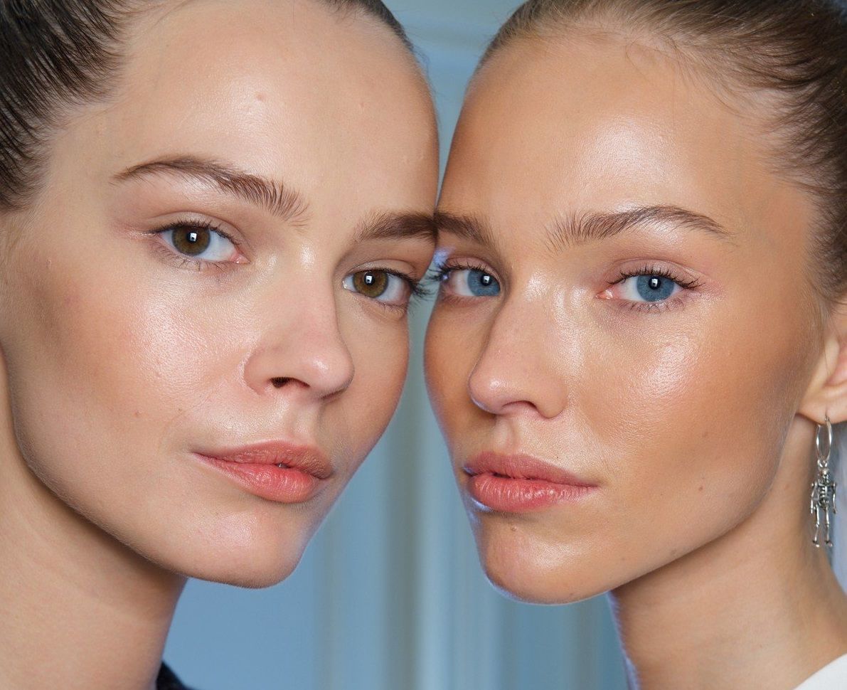 FOR EDITORIAL USE ONLY. Balmain Backstage Paris Ready to Wear. Spring/Summer 2016. Serbian model Mina Cvetkovic (L) and Russian model Sasha Luss (R). ADDITIONAL IMAGES AVAILABLE ON REQUEST., Image: 263355977, License: Rights-managed, Restrictions: , Model Release: no, Credit line: Profimedia, TEMP Camerapress