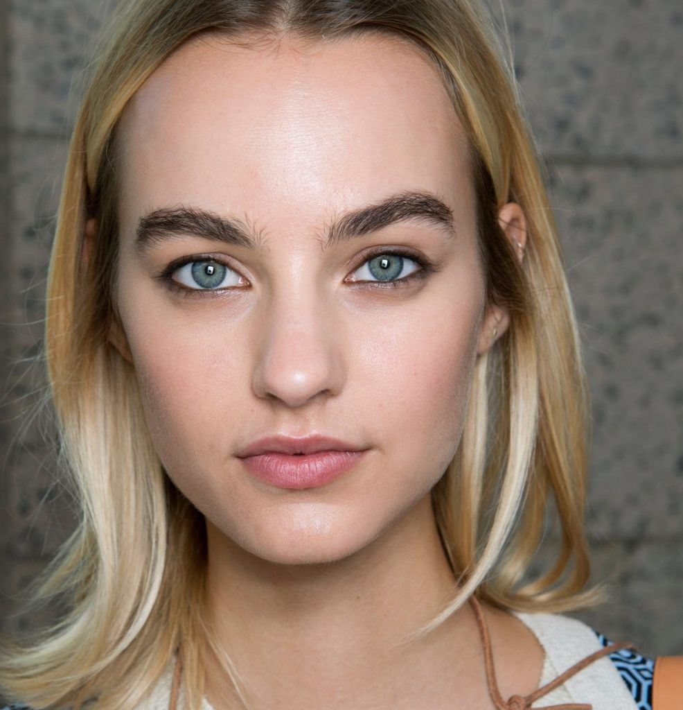 FOR EDITORIAL USE ONLY. Tory Burch Backstage New York Ready to Wear. Spring/Summer 2018. Dutch model Maartje Verhoef. ADDITIONAL IMAGES AVAILABLE ON REQUEST., Image: 355898681, License: Rights-managed, Restrictions: , Model Release: no, Credit line: Anthea Simms / Camerapress / Profimedia