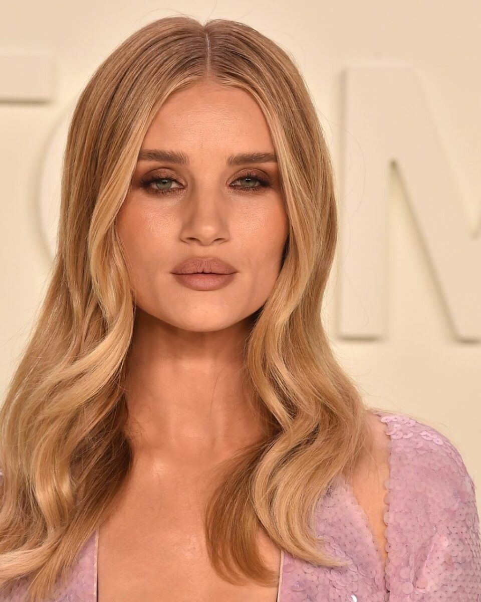 Fileri nisu jedino rješenje: postupak koji podiže i pomlađuje  usne