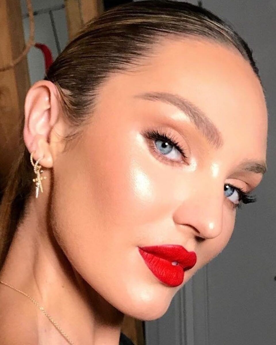 Evo što se događa s vašom kožom ako teški makeup nanosite svakodnevno