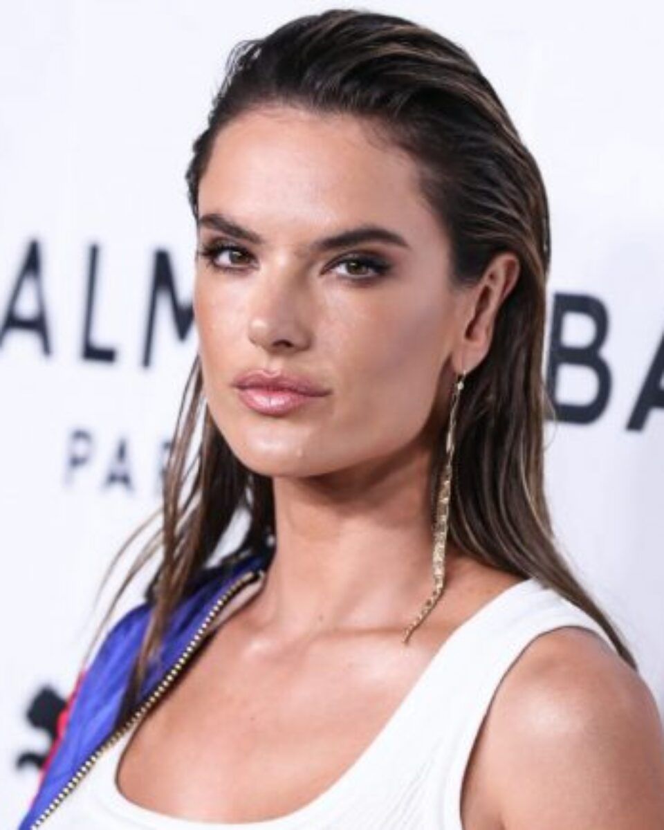 Ovo su najbolji puderi za problematičnu kožu po izboru dermatologa