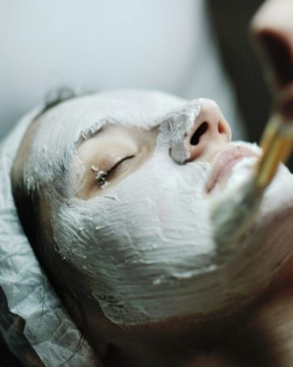 Kad koži treba “boost” energije: top maske za hidrataciju