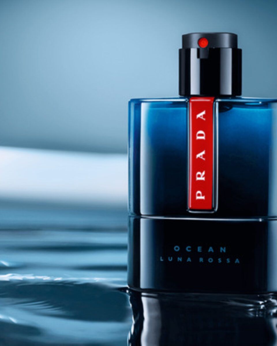 Novi parfem iz Prade – sofisticiran i odvažan miris koji oduševljava