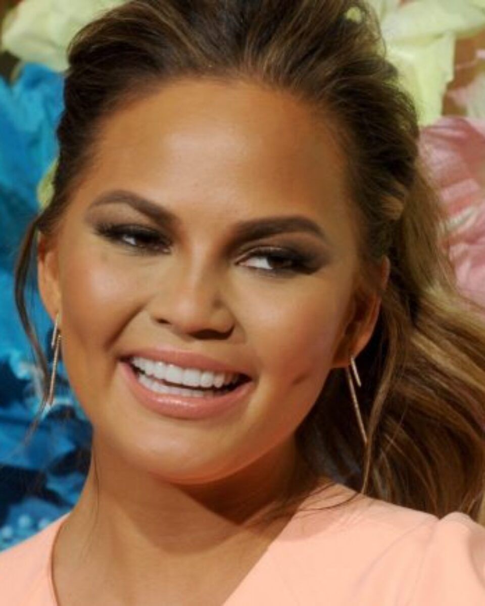 3 proizvoda koji će ukloniti bore oko očiju!