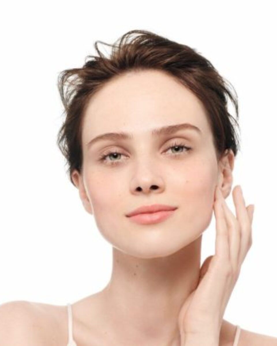 Skidanje makeupa za suhu i osjetljivu kožu – na što paziti? Otkriva beauty menadžerica