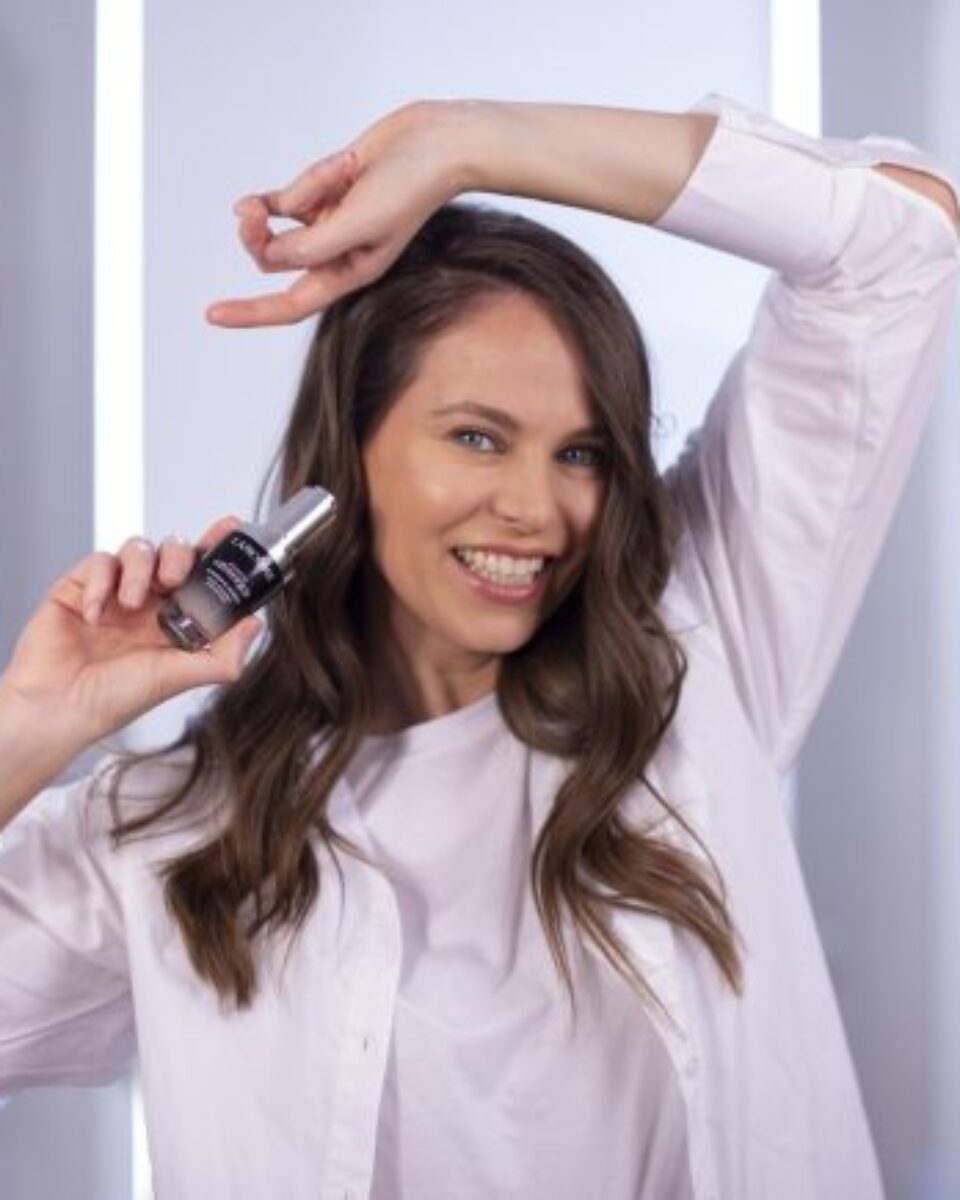 Poznata voditeljica Mia Kovačić otkriva čemu duguje svoj besprijekoran ten!