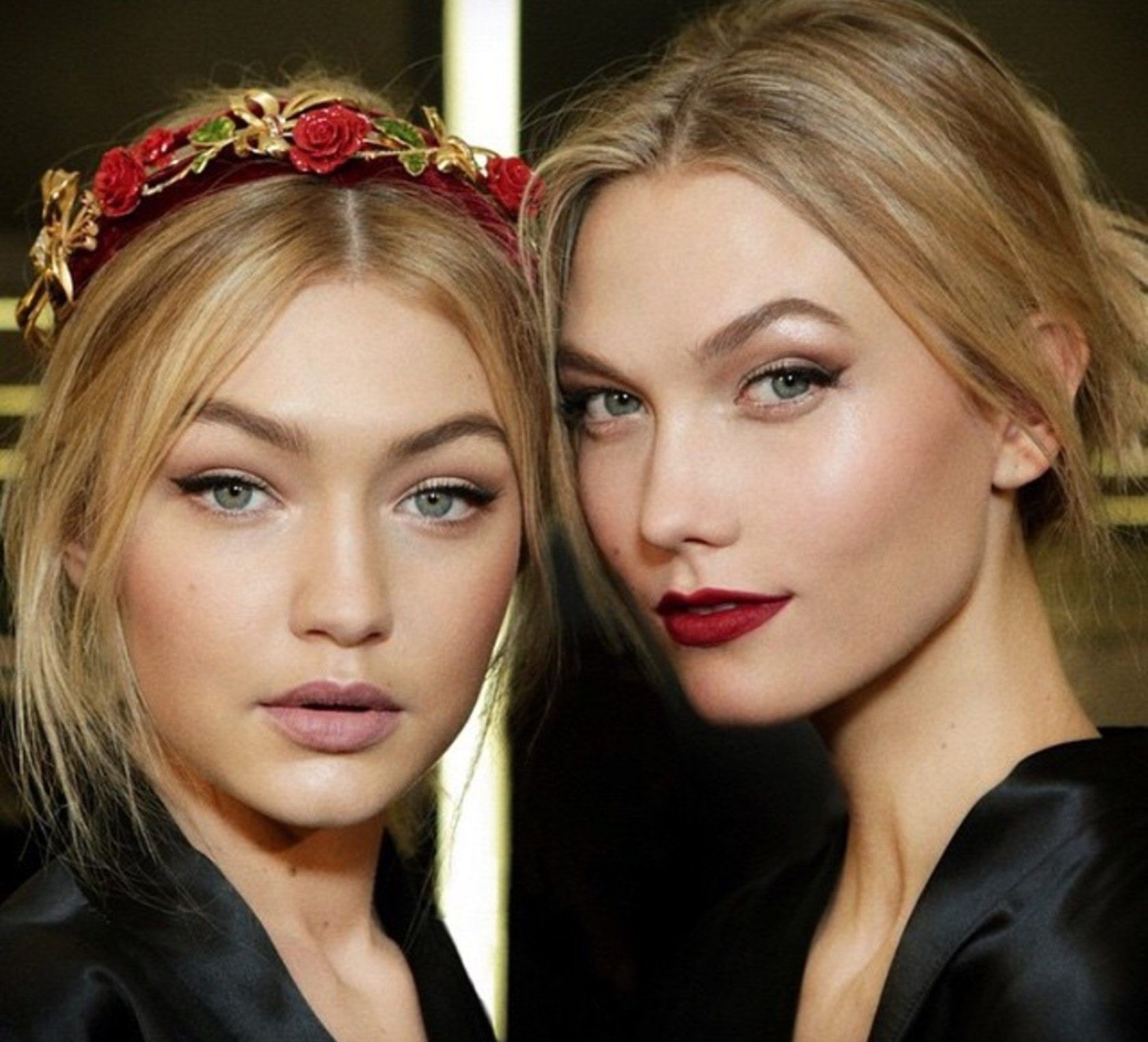 So huebsch und so aehnlich. Man koennte denken, dass die Models Gigi Hadid und Karlie Kloss Geschwister sind. Sind sie aber nicht. Jedenfalls nicht blutsverwandt. Aber im Herzen sind die beiden Freundinnen Schwestern. // So beautiful and so much alike. You could think Gigi Hadid and Karlie Kloss are siblings. But they aren't, at least not by blood, certainly in their hearts., Image: 223324444, License: Rights-managed, Restrictions: , Model Release: no, Credit line: Profimedia, Face To Face A