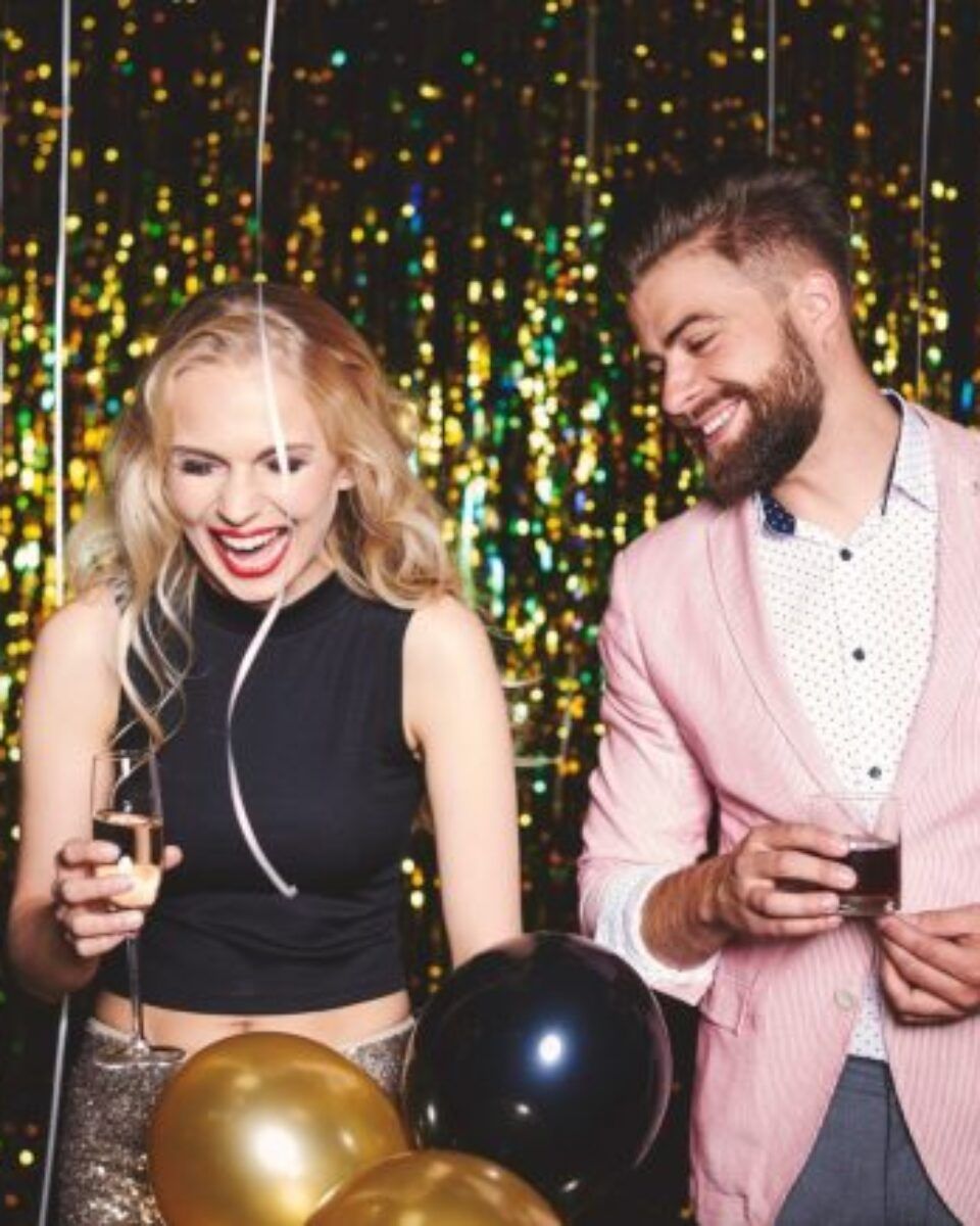 Kako zablistati na blagdanskim partyjima koji su upravo krenuli? Otkrivamo sve trikove!