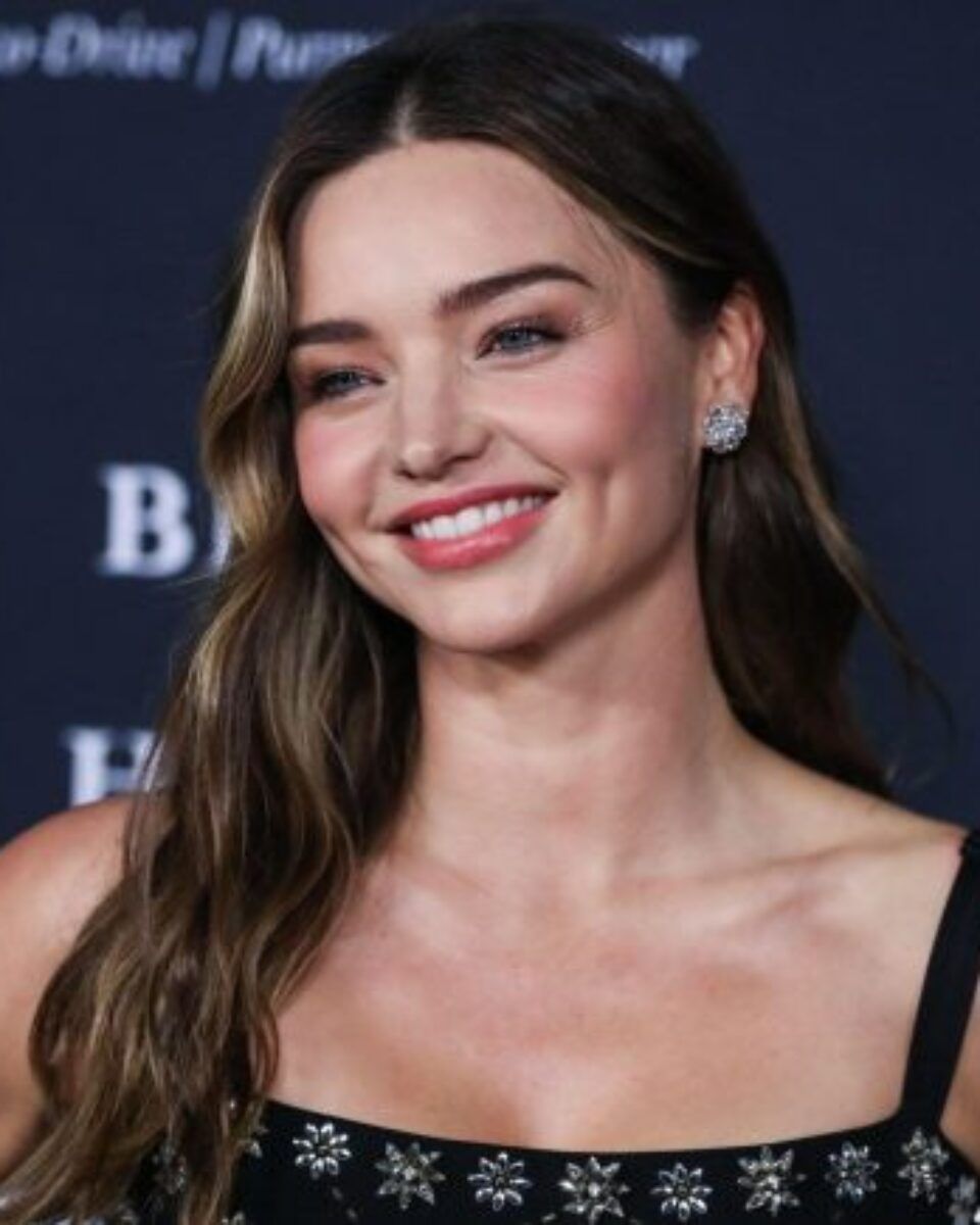 Pitali smo dr. Jelenu Jakić: Kada na skinbooster, kada na microneedling, a kada na mezoterapiju?