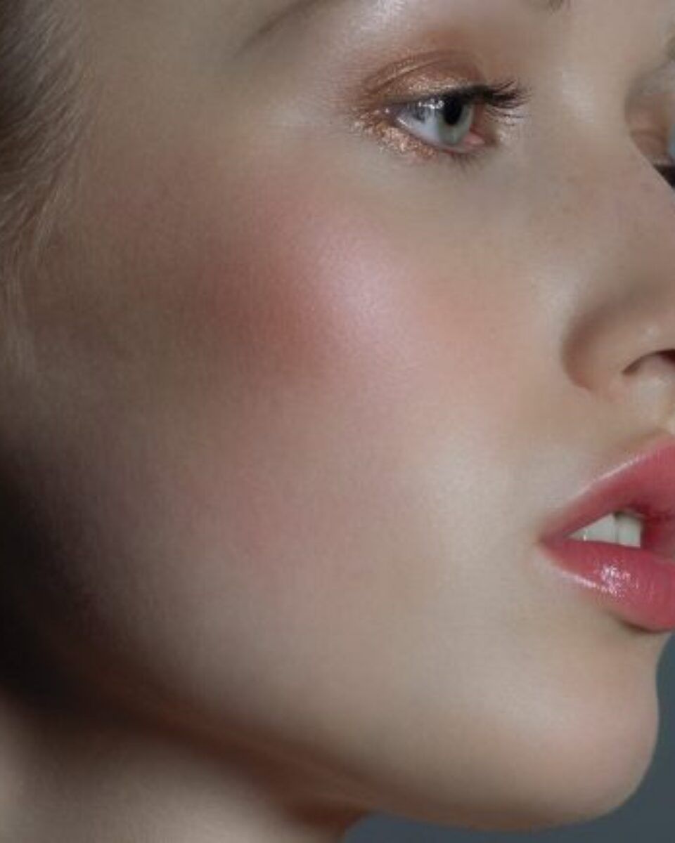 5 make-up trendova koji će obilježiti 2023. godinu