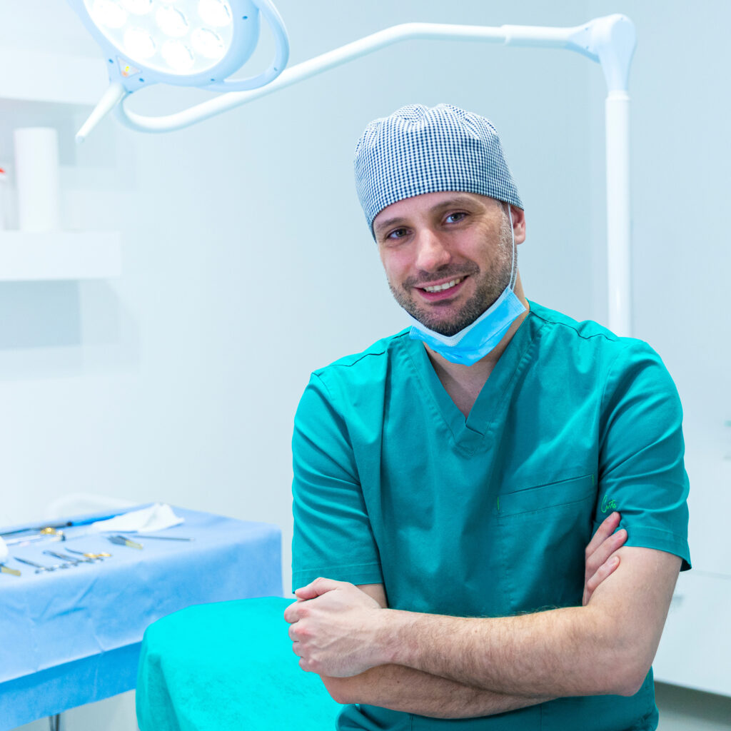 dr. Vedran Mihelčić, maksilofacijalni kirurg u Extend Clinic Varaždin