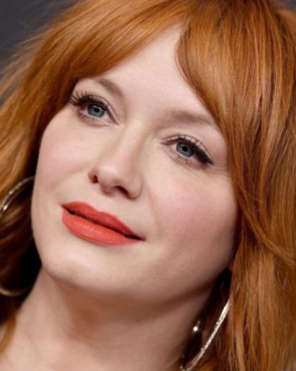 Pripremite kosu za ljeto i spriječite ispucale vrhove i blijeđenje boje