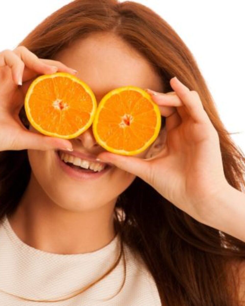 Vrijeme je za ljetnu dozu vitamina C – dermatolozi kažu da je ovaj najbolji!