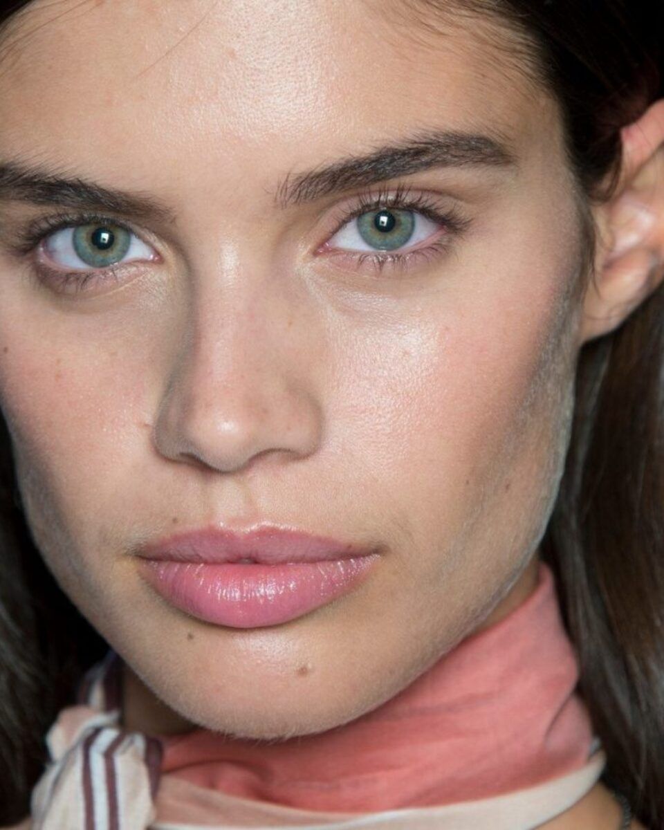 Mali, ali moćni – najbolji stickovi za zaštita usana sa SPF-om