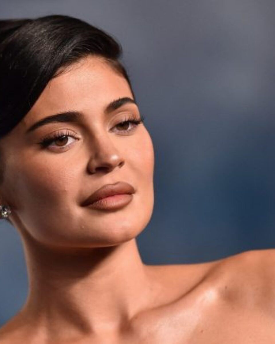 Borite se s aknama u odrasloj dobi? Imamo učinkovita rješenja!