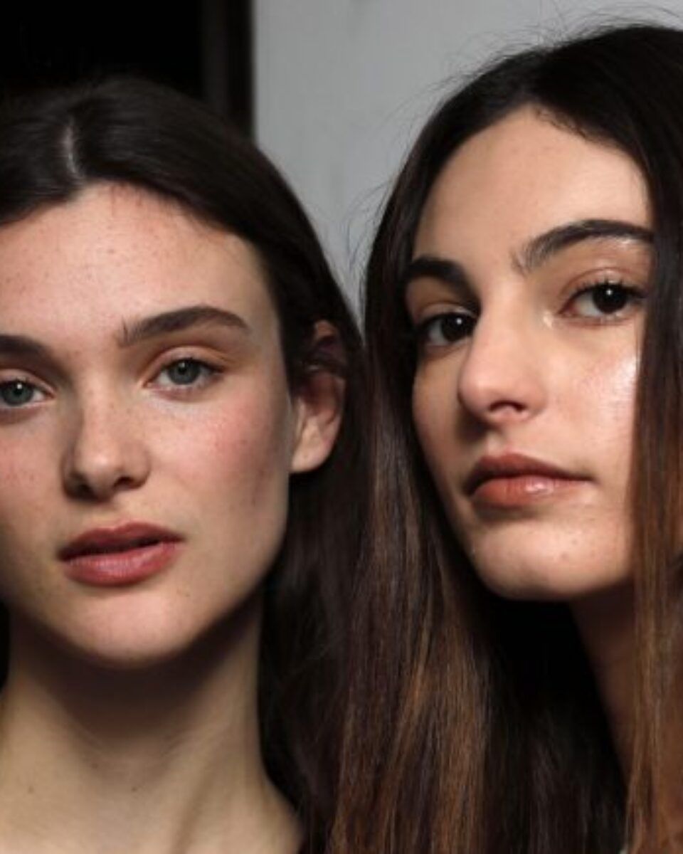 Pokaži se  –  Prijavite se na besplatne dermatološke preglede akni širom Hrvatske