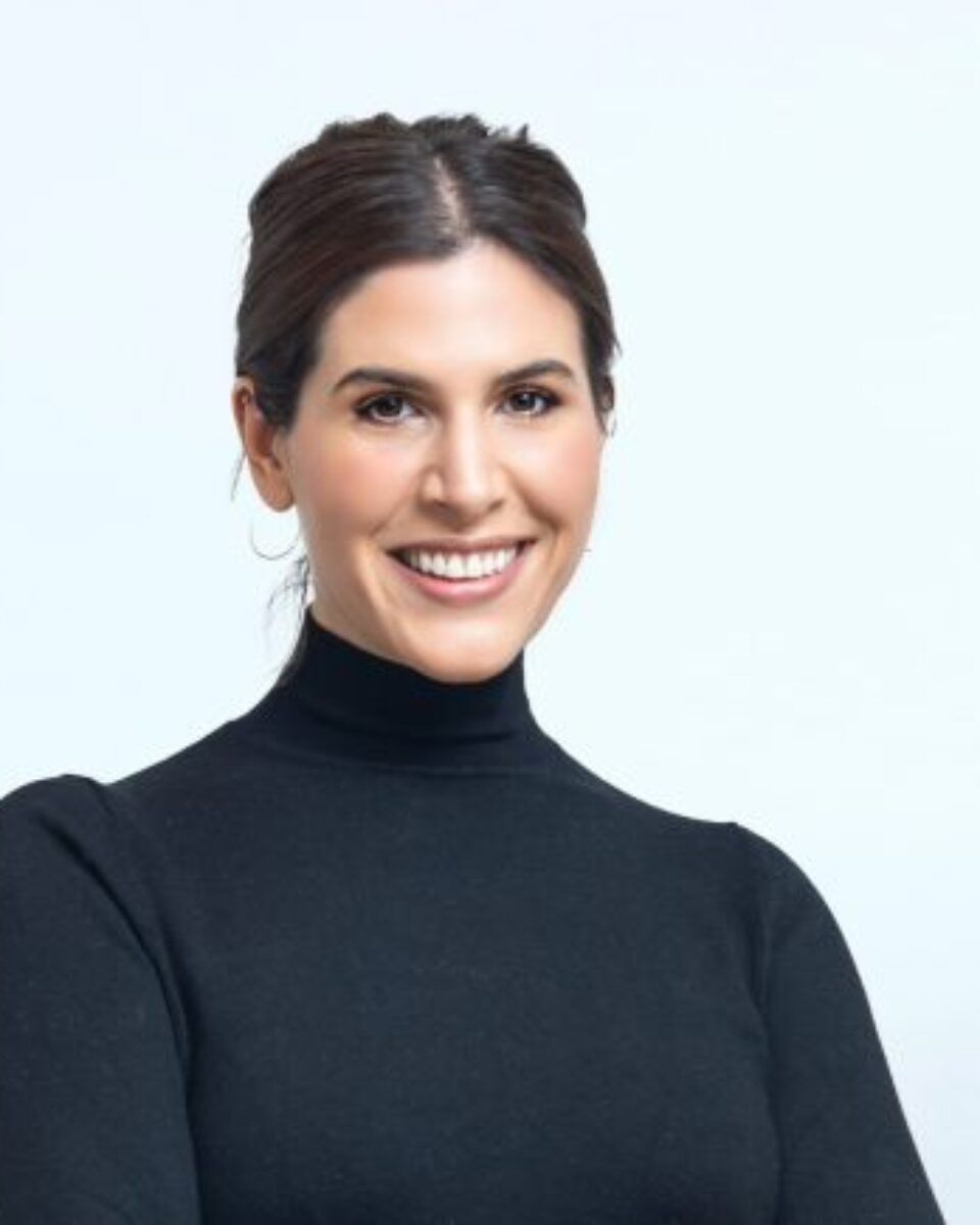 Možemo li uspješno ispraviti zube u odrasloj dobi s prozirnim aparatićima? Donosimo rezultate!