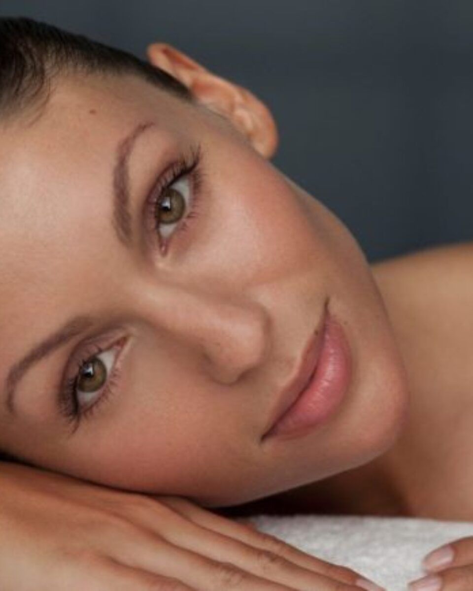 Na +30 trebaju vam ovi genijalni puderi sa SPF-om 30+