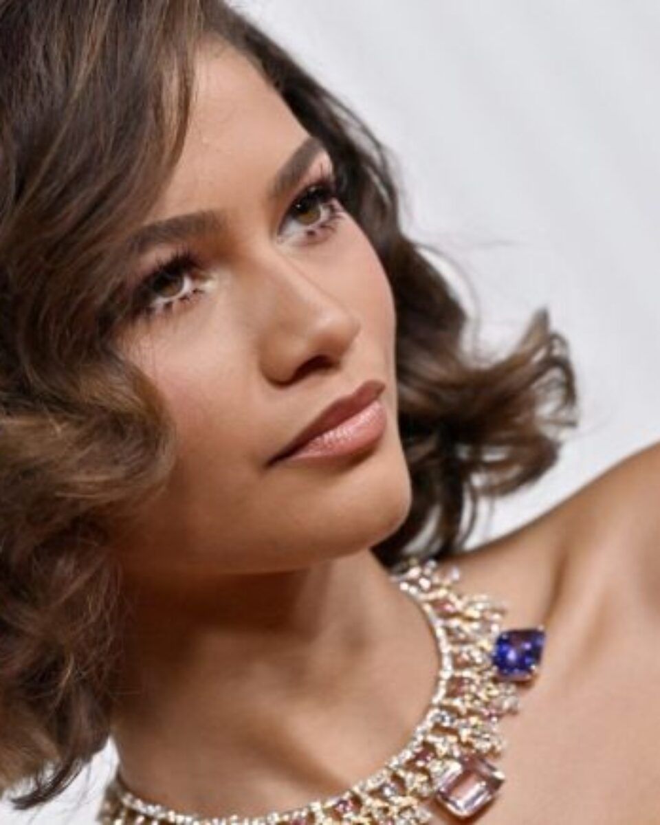 Akne se mogu javiti u svakoj životnoj dobi. Imamo kompletnu strategiju kako ih pobijediti!