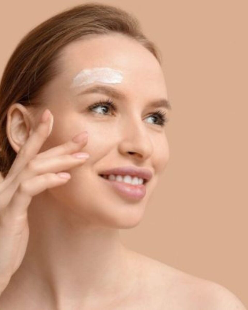 Neven u njezi kože: zlatni cvijet za jesensku regeneraciju