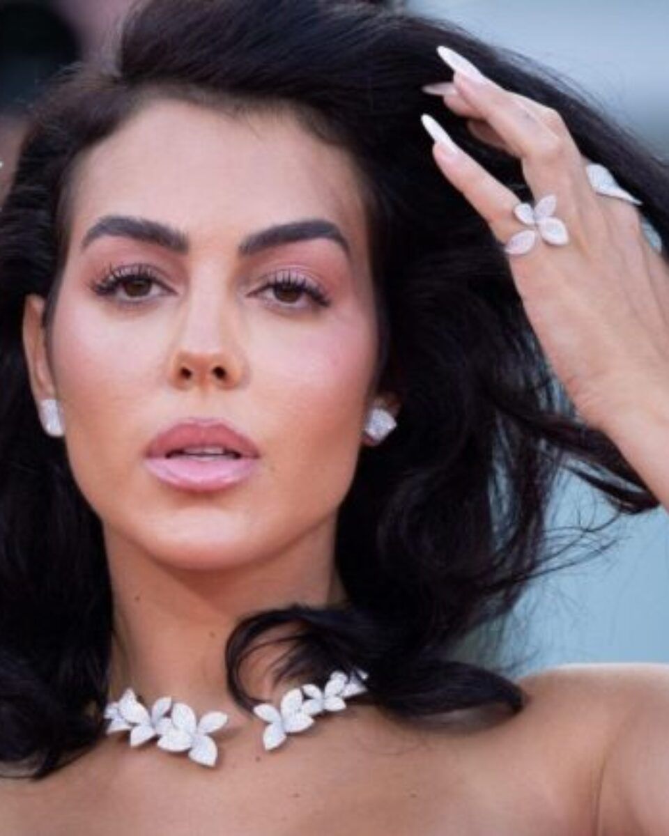 Hidratacija i regeneracija: tajne zdrave kose nakon kemijskih tretmana