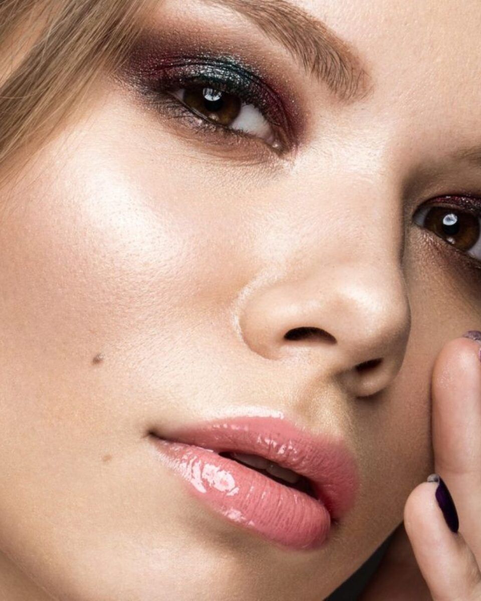 Puderi koji će “pratiti” vaš tempo na najluđim blagdanskim partyjima