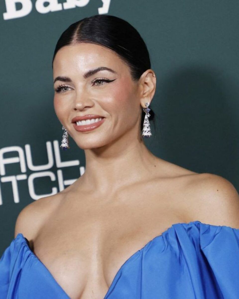 Kad akne ne biraju mjesto: Kako se riješiti nepravilnosti na dekolteu?