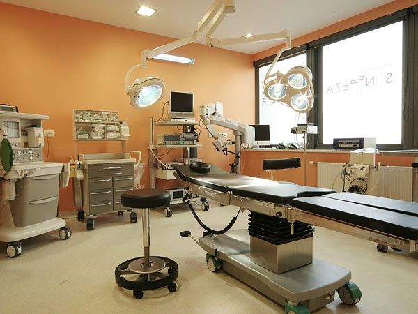 poliklinika-soba-pregled-sinteza