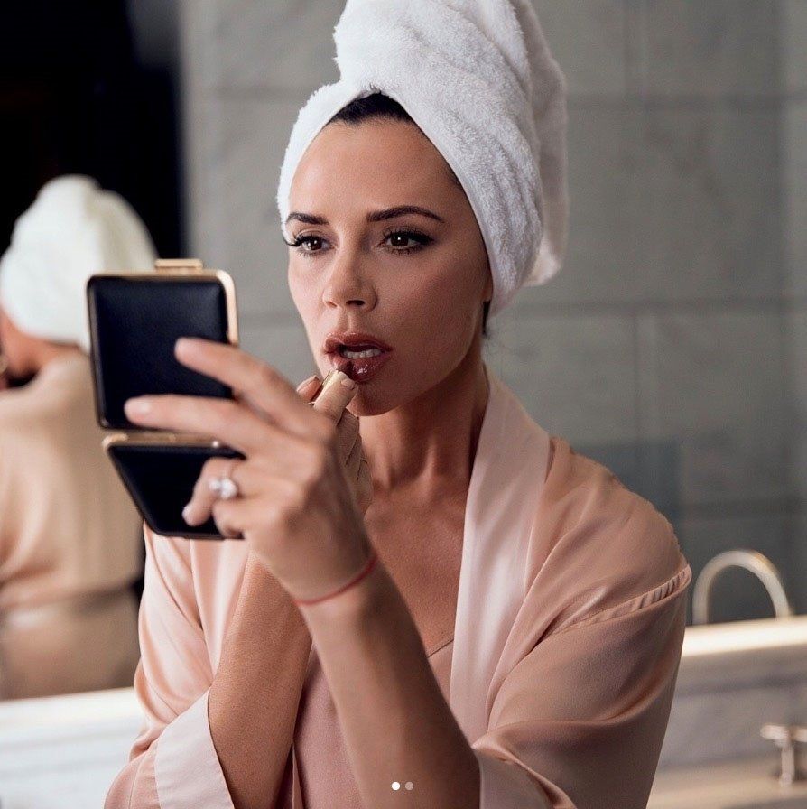 Various, UNITED KINGDOM - Celebrity social media photos! Pictured: Victoria Beckham BACKGRID UK 24 AUGUST 2017 *BACKGRID DOES NOT CLAIM ANY COPYRIGHT OR LICENSE IN THE ATTACHED MATERIAL. ANY DOWNLOADING FEES CHARGED BY BACKGRID ARE FOR BACKGRID'S SERVICES ONLY, AND DO NOT, NOR ARE THEY INTENDED TO, CONVEY TO THE USER ANY COPYRIGHT OR LICENSE IN THE MATERIAL. BY PUBLISHING THIS MATERIAL , THE USER EXPRESSLY AGREES TO INDEMNIFY AND TO HOLD BACKGRID HARMLESS FROM ANY CLAIMS, DEMANDS, OR CAUSES OF ACTION ARISING OUT OF OR CONNECTED IN ANY WAY WITH USER'S PUBLICATION OF THE MATERIAL* UK: +44 208 344 2007 / uksales@backgrid.com USA: +1 310 798 9111 / usasales@backgrid.com *UK Clients - Pictures Containing Children Please Pixelate Face Prior To Publication*, Image: 346499462, License: Rights-managed, Restrictions: , Model Release: no, Credit line: Profimedia, Xposurephotos