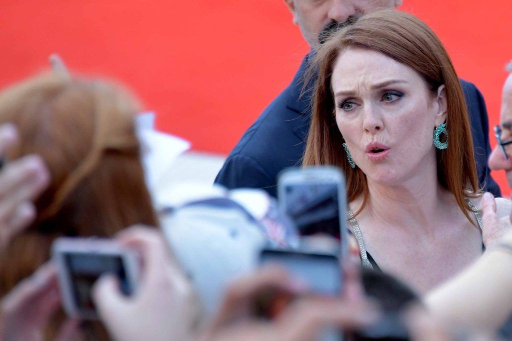 02-09-2017 Venezia spettacolo 74. Mostra internazionale d'arte cinematografica premiere del film 'Suburbicon' nella 2017-09-02 Venice 74th International Venice filmefestival premiere of the movie 'Suburbicon' in the photo: Julianne Moore, Image: 348127198, License: Rights-managed, Restrictions: , Model Release: no, Credit line: Profimedia, LaPresse