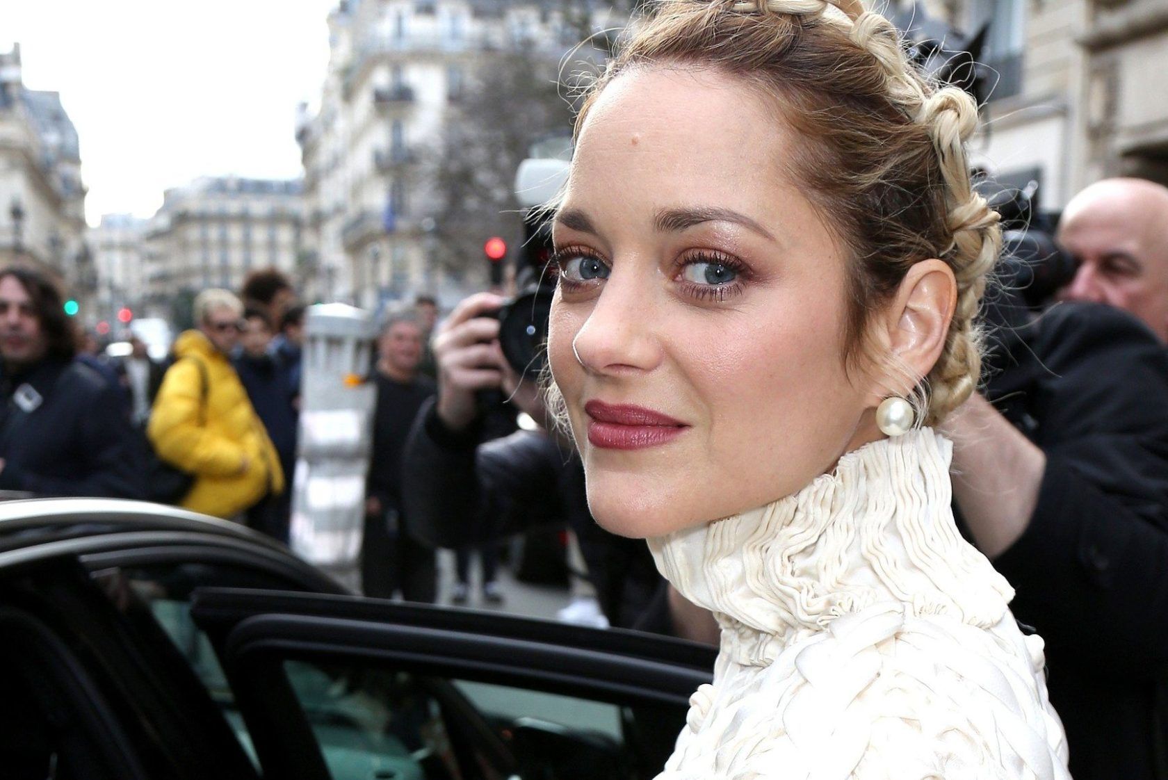 Marion Cotillard seen arriving at Jean-Paul Gaultier Fashion Show in Paris on January 24 2018. //HAEDRICHJM_001JMH/Credit:Jean-Marc Haedrich/SIPA/1801250516, Image: 361277781, License: Rights-managed, Restrictions: , Model Release: no, Credit line: Profimedia, TEMP Sipa Press