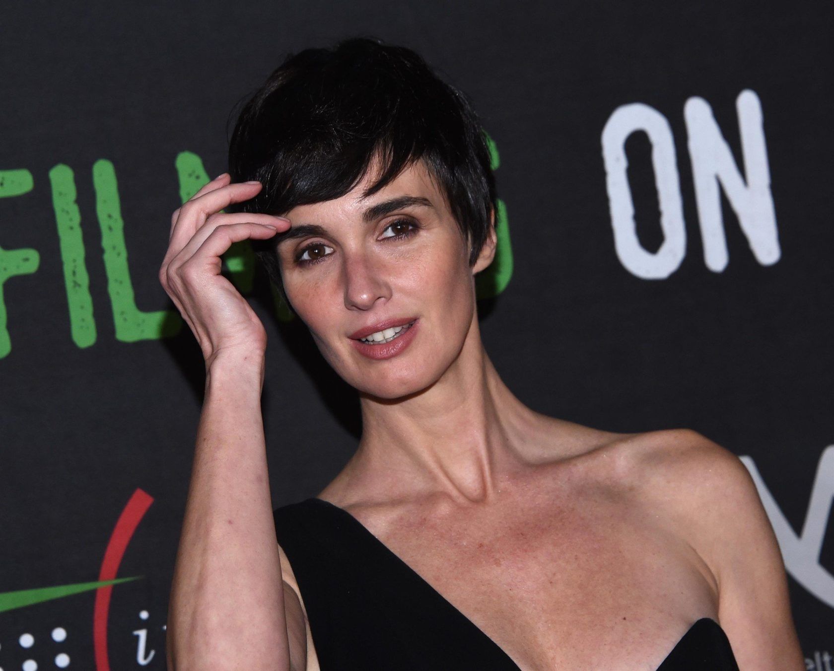 ** RIGHTS: WORLDWIDE EXCEPT IN FRANCE ** Hollywood, CA - Monica Bellucci at the Italian Institute of Culture Los Angeles Creativity Awards held at the Harmony Gold theatre in Hollywood Pictured: Paz Vega *UK Clients - Pictures Containing Children Please Pixelate Face Prior To Publication*, Image: 361994233, License: Rights-managed, Restrictions: , Model Release: no, Credit line: Profimedia, AKM-GSI